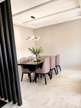 Salle à manger de l'appartement Mandelson N°47